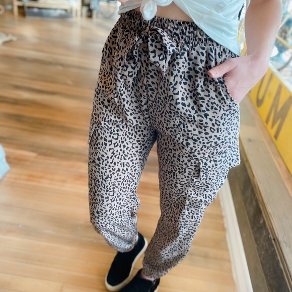 WISHING YOU THE BEST CHEETAH JOGGERS - Picture 8 of 14